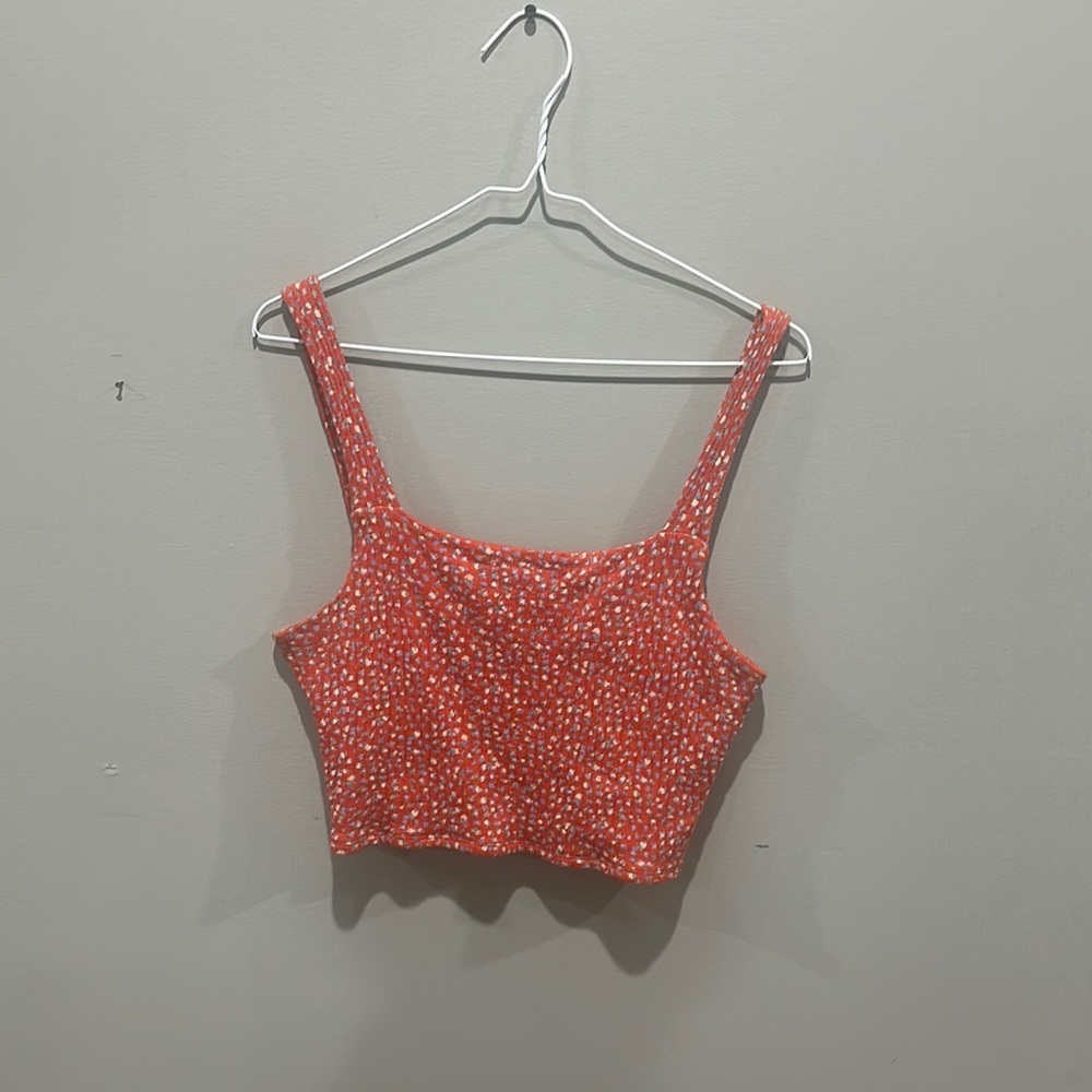 NWOT American Eagle Red Polka Dot Women's Crop Top size M